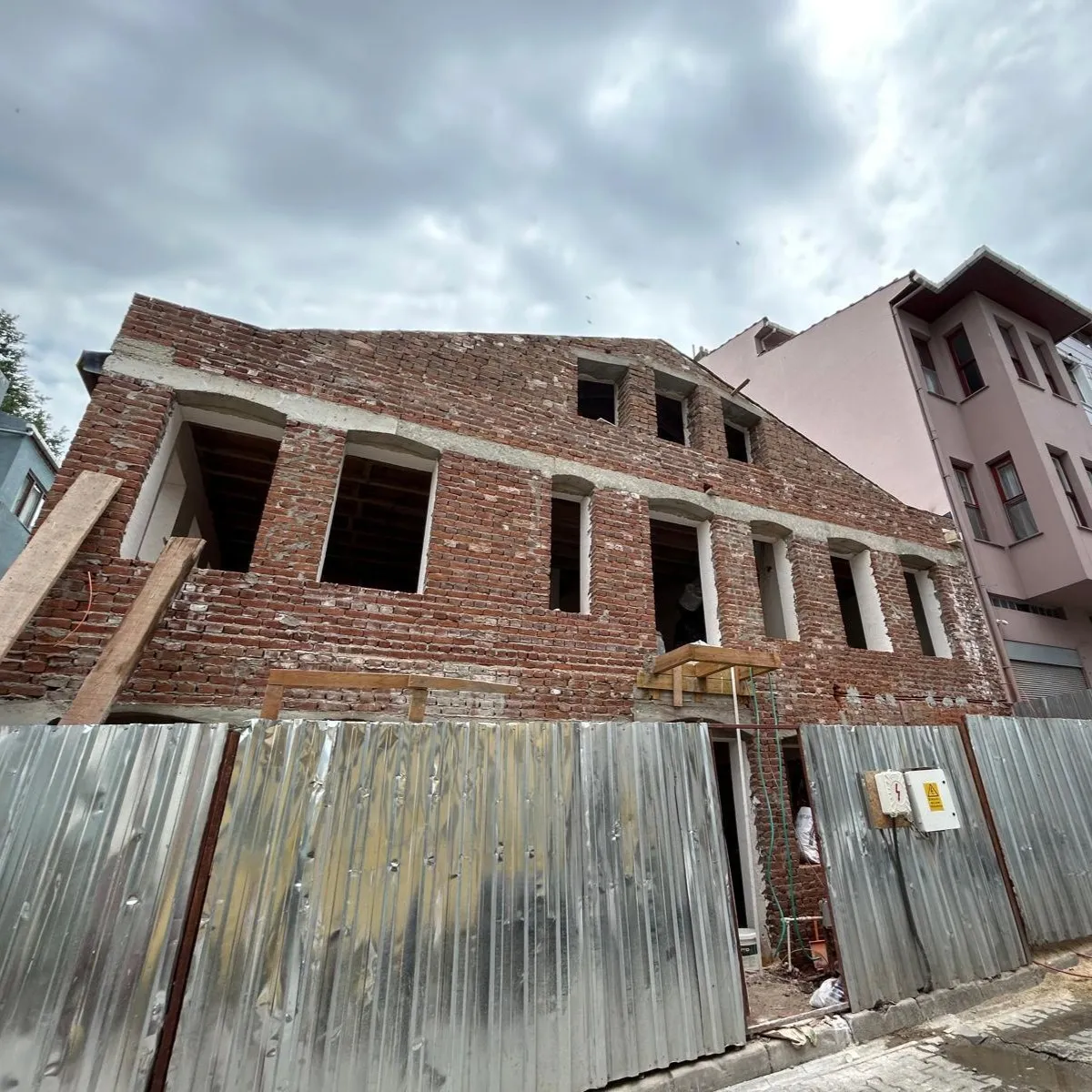 Rekonstrüksiyon Yapım işi